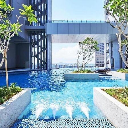 Homestay Shah Rizki At Imperio With Swimming Pool Muslim Friendly Malacca Exterior photo